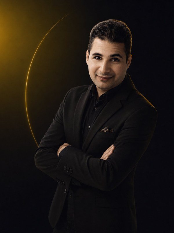 Obalit Sayyad portrait — 25 years experience